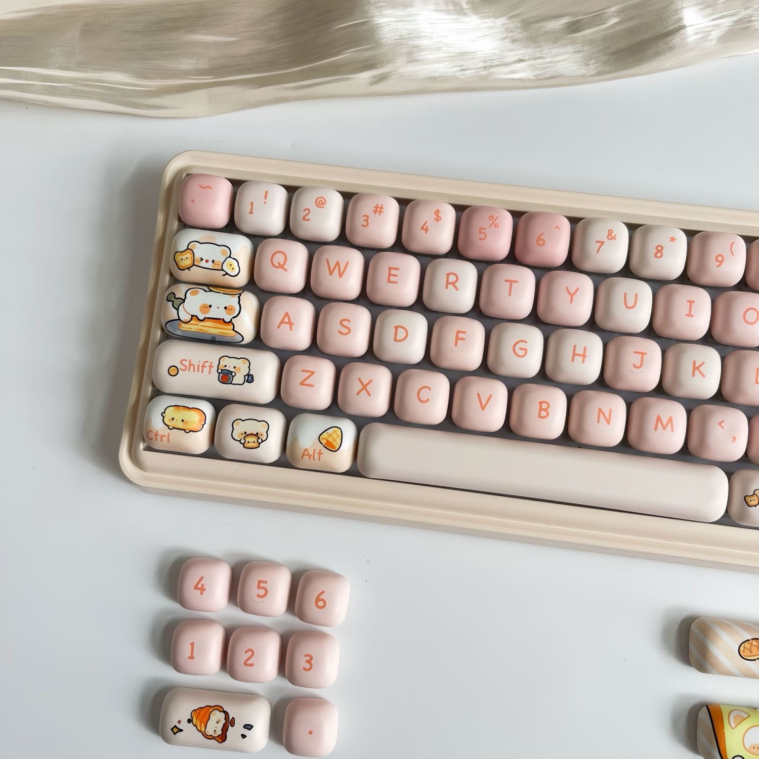 Set di 141 Tasti PBT Bread Bea - Synthesizer Keyboard 61 Key recensione e prezzo