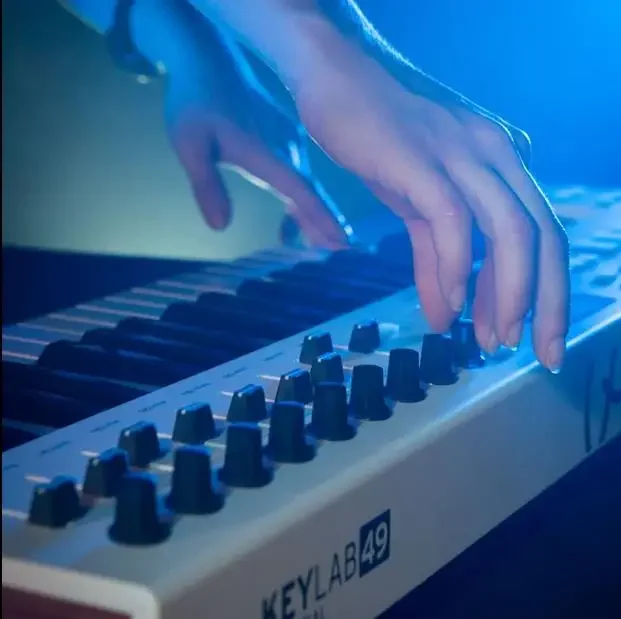 Tastiera MIDI Arturia KeyLab E - Midi Keyboard Controller 88 Key recensione e prezzo